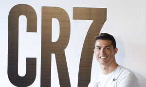 Bảo tàng CR7, sân bay CR7, khách sạn CR7, phòng tập CR7… cả thế giới là của Ronaldo 