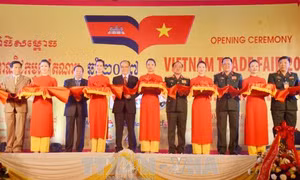 Khai mạc Hội chợ Thương mại Việt Nam 2017 tại Campuchia