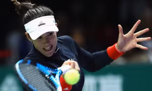 WTA Tour Finals: Karolina Pliskova, Garbine Muguruza thắng trận đầu