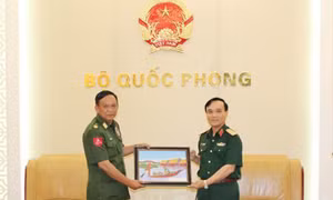 Phó Tổng Tham mưu trưởng QĐND Việt Nam tiếp Đoàn đại biểu Cục Thông tin, Quân đội Myanmar