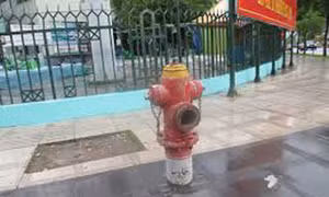 Thủ tướng yêu cầu kiểm tra thông tin trụ nước hư hỏng và 'chạy' giám định sức khoẻ