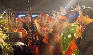 Lễ hội truyền thống đền Trần năm 2017 