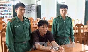 Kon Tum bắt vụ vận chuyển hơn 10.000 viên ma túy tổng hợp