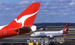 Gặp sự cố giữa không trung, 2 máy bay của Qantas Airways phải trở lại điểm khởi hành