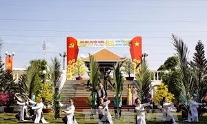 Họp mặt truyền thống Chiến khu An Phú Đông 