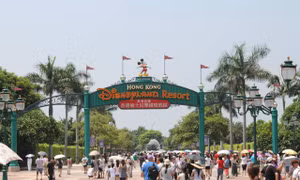 Phát hiện bưu kiện nghi bom thư tại Disneyland Hong Kong