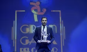 Gianluigi Buffon giành giải Cầu thủ xuất sắc nhất Serie A mùa giải 2016-2017