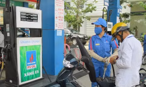PVOIL bán thí điểm gần 10 nghìn lít xăng E10 trong ngày đầu tiên 