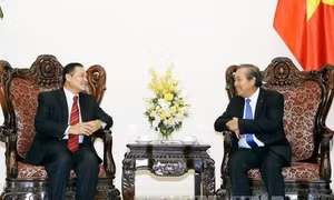 Phó Thủ tướng tiếp xã giao Phó Chủ tịch Ủy ban Trung ương Mặt trận Lào xây dựng đất nước