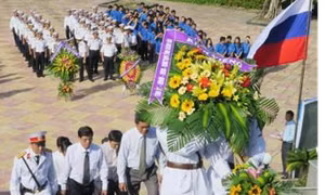 Nhiều hoạt động ý nghĩa kỷ niệm 100 năm Cách mạng Tháng Mười Nga