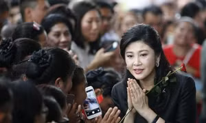Không tin lý do ốm, Tòa án Thái Lan phát lệnh bắt cựu Thủ tướng Yingluck 