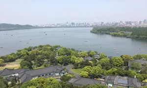 Vẻ đẹp Hàng Châu níu chân du khách