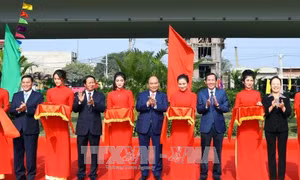 Thủ tướng thị sát một số công trình kinh tế - xã hội tại Hải Phòng