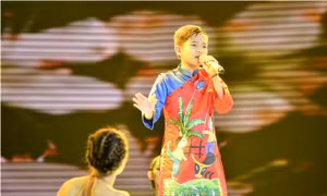 The Voice Kids 2017: Đình Tâm lần đầu tiên biết múa trong 'Giọt sương bay lên'