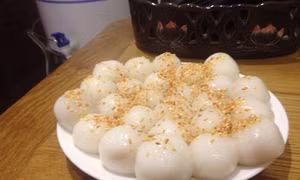 'Bảy nổi ba chìm' tháng ba với bánh trôi Tết Hàn thực