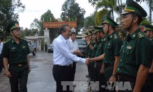  Long An cần tập trung nguồn vốn đầu tư, nâng cao đời sống người dân vùng biên