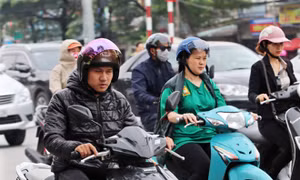  Vì sao giữa mùa hè miền Bắc mưa lạnh như mùa đông ?