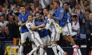 Ronaldo lập hat-trick, Real đánh sập Bayern Munich trong hiệp phụ tại Bernabeu