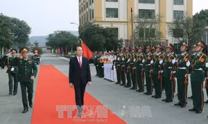 Chủ tịch nước Trần Đại Quang thăm lực lượng vũ trang Quân khu 1