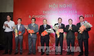 Trao danh hiệu "Nghệ nhân Ưu tú" cho các cá nhân ngành kim hoàn