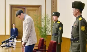Giây phút sinh viên Mỹ bị Triều Tiên bắt qua lời kể bạn cùng phòng
