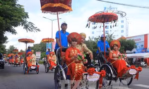 Đám cưới tập thể của các cặp đôi công nhân có hoàn cảnh khó khăn