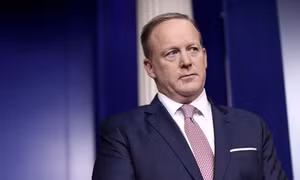 Rộ tin Thư ký Nhà Trắng Sean Spicer đích thân tìm người thay thế