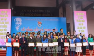 Trao giải cuộc thi “Bác Hồ với Thanh Hóa, Thanh Hóa làm theo lời Bác dạy” 