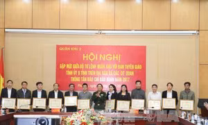 Nâng cao hiệu quả phối hợp tuyên truyền, xây dựng lực lượng vũ trang vững mạnh 