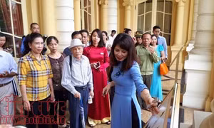 Nhà hát Lớn Hà Nội chính thức mở cửa đón khách tham quan