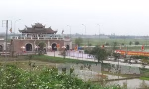 Xuất hiện 6 tấm bia đá lạ tại Di tích đền Trần - Thái Bình 