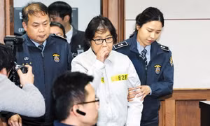 Hàn Quốc đưa bê bối chính trị Choi Soon-sil lên màn bạc 