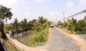 Xây dựng nông thôn mới từ một huyện thuần nông