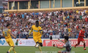  Kịch tính cuộc đua đến ngôi vô địch V.League 2017