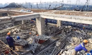 Phá dỡ tòa nhà 8B Lê Trực: Vì sao chậm tiến độ? 