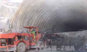 Tuyên truyền để dân hiểu sau vụ kéo quan tài ra cao tốc