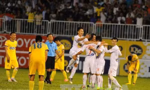 V.League 2017: FLC Thanh Hóa dẫn đầu Bảng xếp hạng 