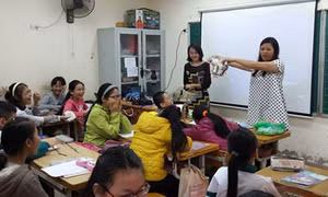 Nên đưa giáo dục giới tính vào cấp học nào? Bài 1: Lớp 5 mới học về giới tính là quá muộn