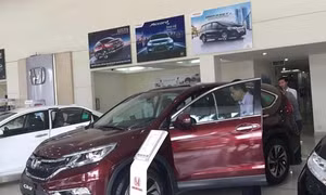 Sau giảm giá, Honda CR-V xếp thứ 2 trong Top 10 mẫu ô tô tiêu thụ mạnh nhất 