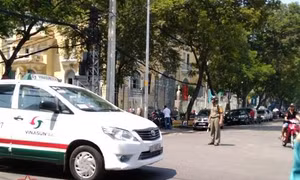 Xét xử sơ thẩm vụ án dân sự giữa Vinasun Corp và Grab Taxi Việt Nam