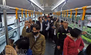 Sau 2 tháng, xe buýt nhanh đã thu hút hơn 750.000 lượt hành khách 