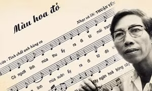 Thu hồi khẩn cấp hai công văn liên quan đến việc cấm hát bài hát 'Màu hoa đỏ'