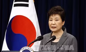 Bà Park Geun-hye đơn phương hủy lịch trả lời thẩm vấn