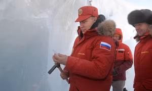 Theo chân ông Putin tới căn cứ quân sự tuyệt mật của Nga ở Bắc Cực