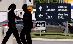 Người vượt biên sang Canada từ Mỹ tăng đột biến