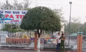 Đôi nam nữ gục chết trên vỉa hè với nhiều vết thương