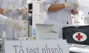 Nhiều học sinh Kon Tum bị ngộ độc sau khi ăn bánh mì, uống sữa