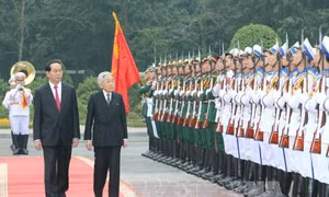 Chủ tịch nước Trần Đại Quang đón, hội kiến với Nhà vua Nhật Bản Akihito