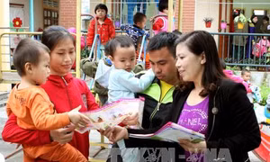 Đề xuất nới lỏng việc sinh con: Linh hoạt với từng vùng miền