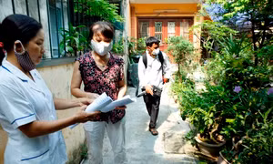 Sốt xuất huyết vẫn ở đỉnh dịch, Hà Nội quyết liệt phòng chống